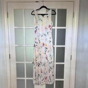 White House Black Market Floral Print Midi Dress